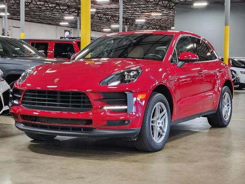 2021 Porsche Macan Base