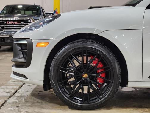 2022 Porsche Macan GTS