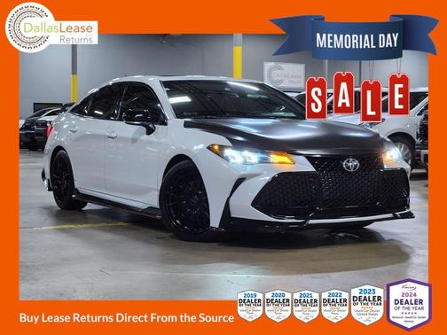 White 2020 Toyota Avalon TRD