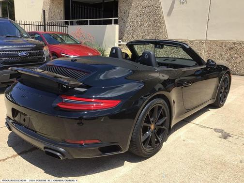 2018 Porsche 911 Carrera
