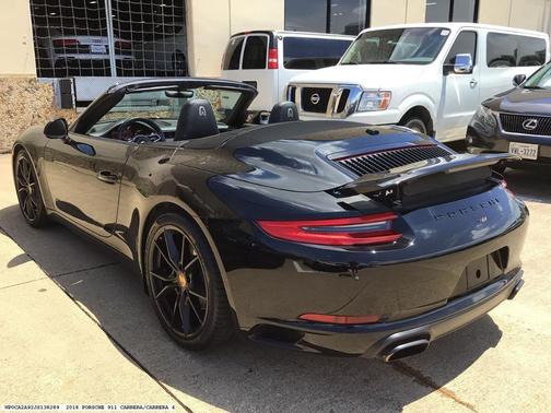 2018 Porsche 911 Carrera