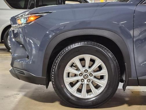 Gray 2024 Toyota Grand Highlander XLE