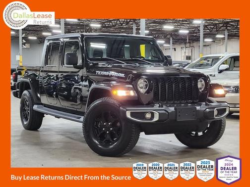 Black 2022 Jeep Gladiator Texas Trail