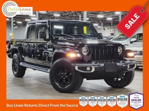 Black 2022 Jeep Gladiator Texas Trail