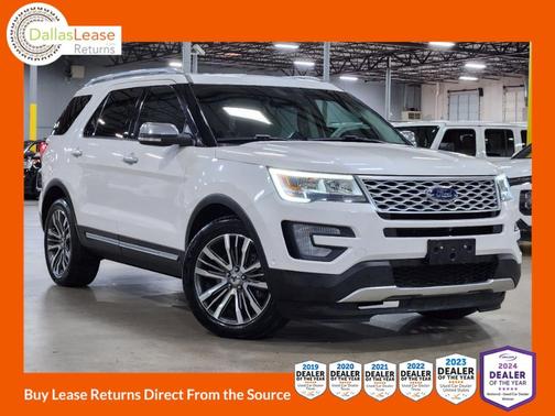 White 2017 Ford Explorer Platinum