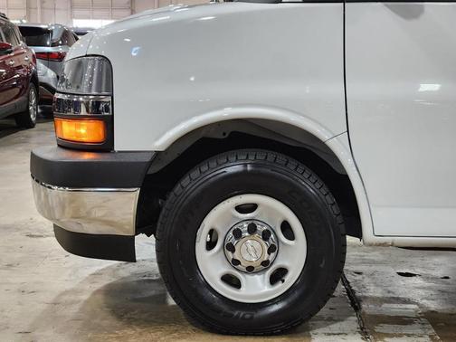 2020 Chevrolet Express 3500 LT