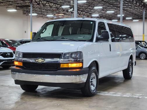 2020 Chevrolet Express 3500 LT