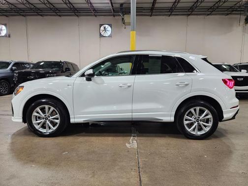 2021 Audi Q3 45 S line Premium