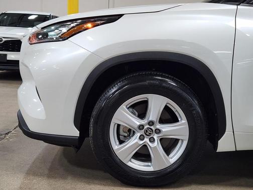 2020 Toyota Highlander L
