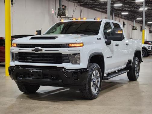 2024 Chevrolet Silverado 2500 Custom