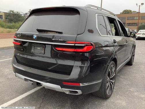 2023 BMW X7 xDrive40i