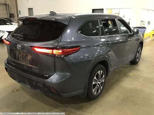 2023 Toyota Highlander XLE