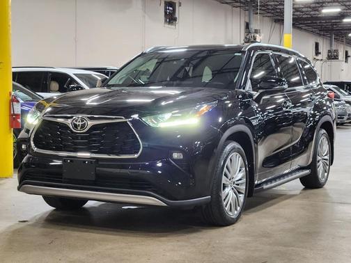 2022 Toyota Highlander Platinum