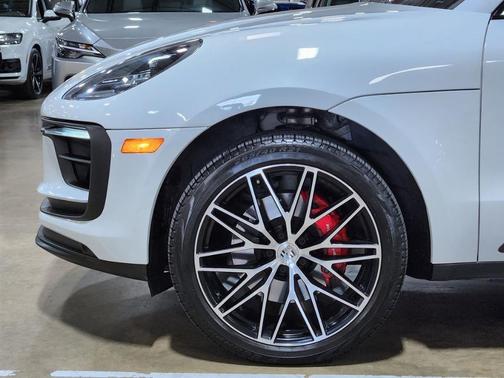2022 Porsche Macan S