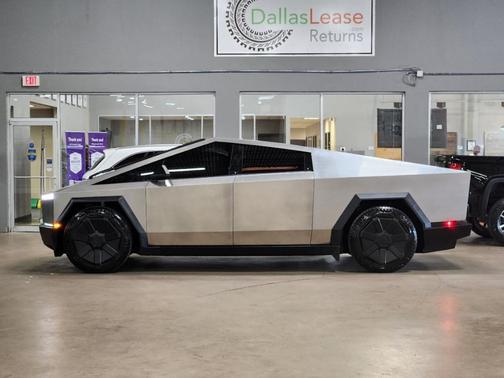Black 2024 Tesla Cybertruck Base