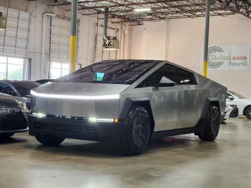 Black 2024 Tesla Cybertruck Base