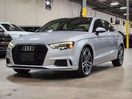 Florett Silver Metallic 2019 Audi A3 2.0T Premium