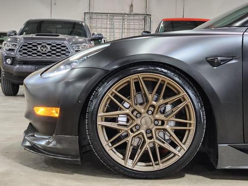 2022 Tesla Model 3 Base