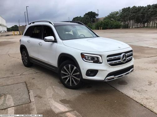 Gray 2022 Mercedes-Benz GLB 250 Base