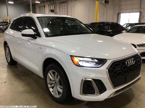 2022 Audi Q5 45 S line quattro Premium