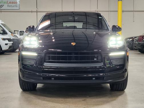 2022 Porsche Macan S