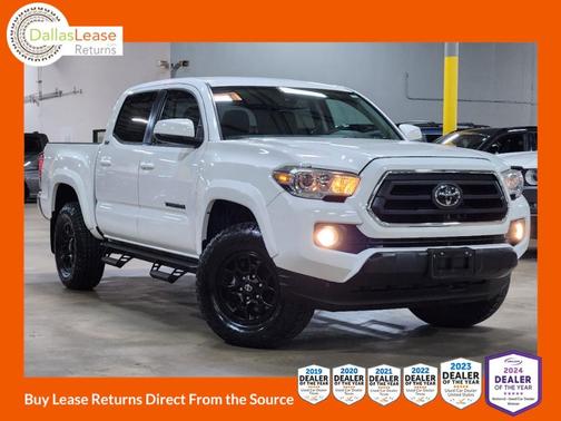 White 2022 Toyota Tacoma SR5