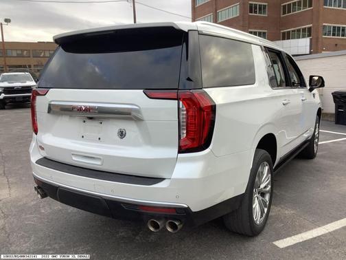 2022 GMC Yukon XL Denali