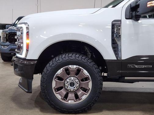 White 2024 Ford F-250 King Ranch
