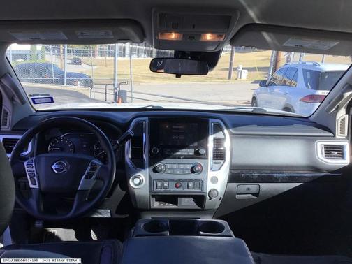2021 Nissan Titan SV
