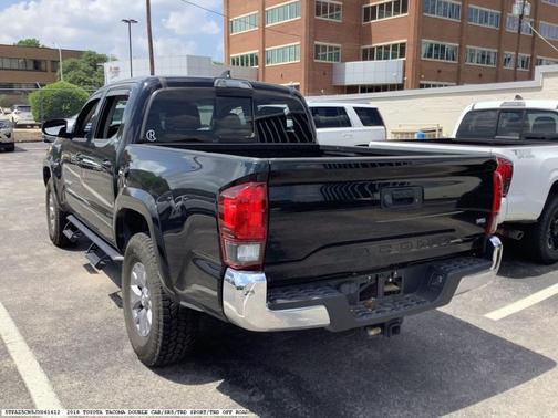 Midnight Black Metallic 2018 Toyota Tacoma SR5