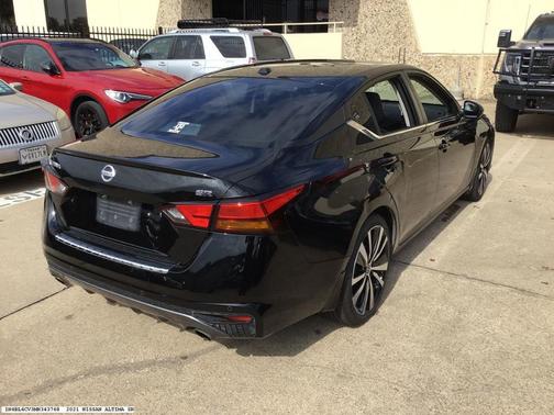 2021 Nissan Altima 2.5 SR