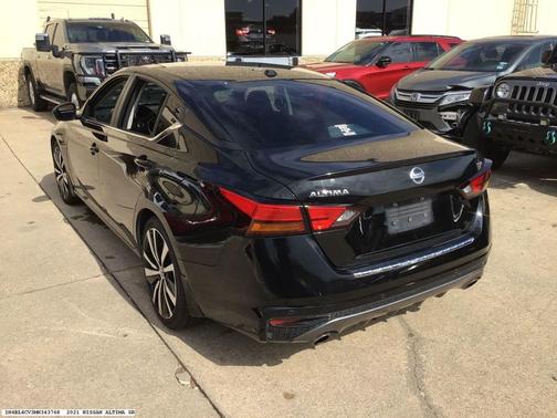 2021 Nissan Altima 2.5 SR