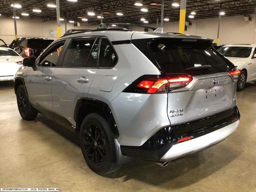 2024 Toyota RAV4 Hybrid SE