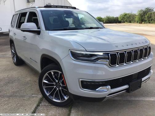 White 2022 Jeep Wagoneer Series III