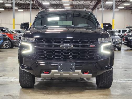 Black 2023 Chevrolet Suburban Z71