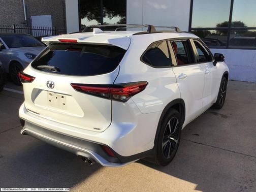 2021 Toyota Highlander XSE