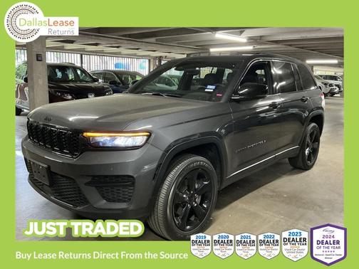 Gray 2024 Jeep Grand Cherokee Laredo