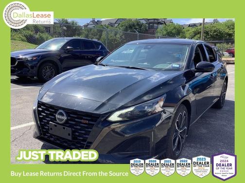 Black 2023 Nissan Altima 2.5 SR