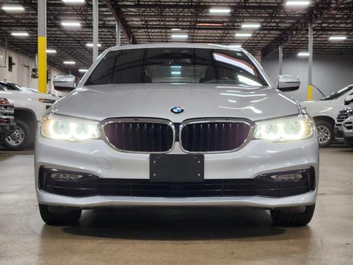 Glacier Silver Metallic 2018 BMW 530 i