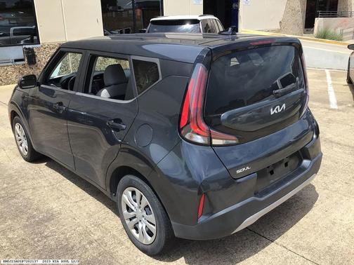 Gray 2023 Kia Soul LX