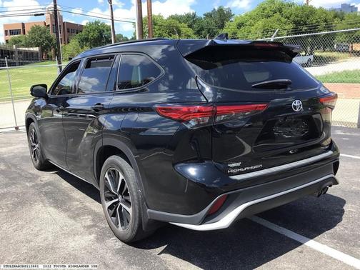 2022 Toyota Highlander XSE