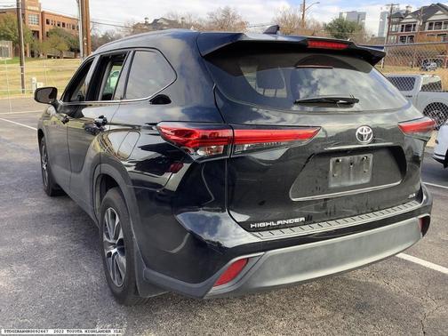 2022 Toyota Highlander XLE