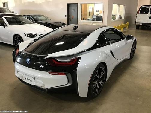 2014 BMW i8 Base