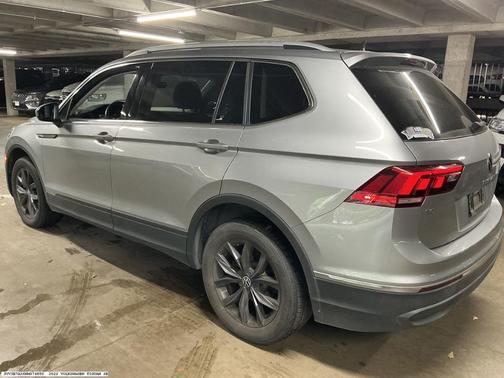 Pyrite Silver Metallic 2022 Volkswagen Tiguan 2.0T SE