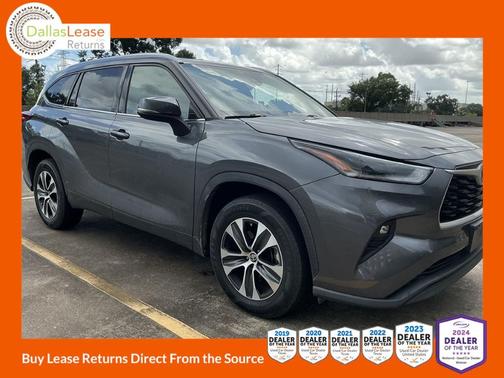 Gray 2021 Toyota Highlander XLE