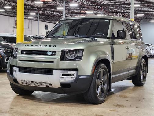 2020 Land Rover Defender 110 SE