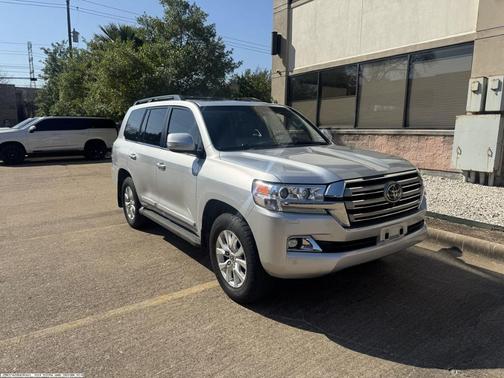 2019 Toyota Land Cruiser V8