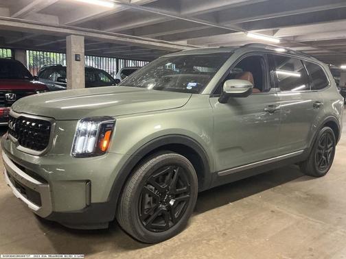 Green 2023 Kia Telluride EX X-Line