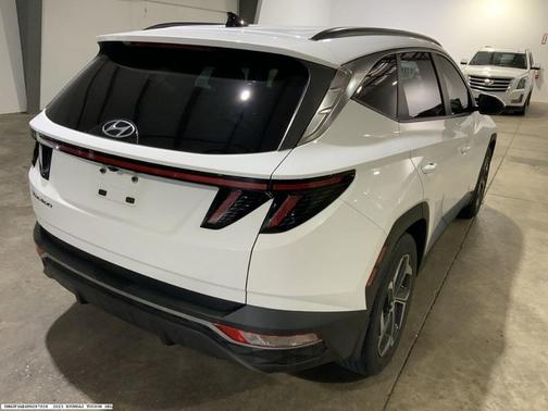 White 2023 Hyundai TUCSON SEL