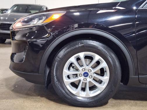 2022 Ford Escape S